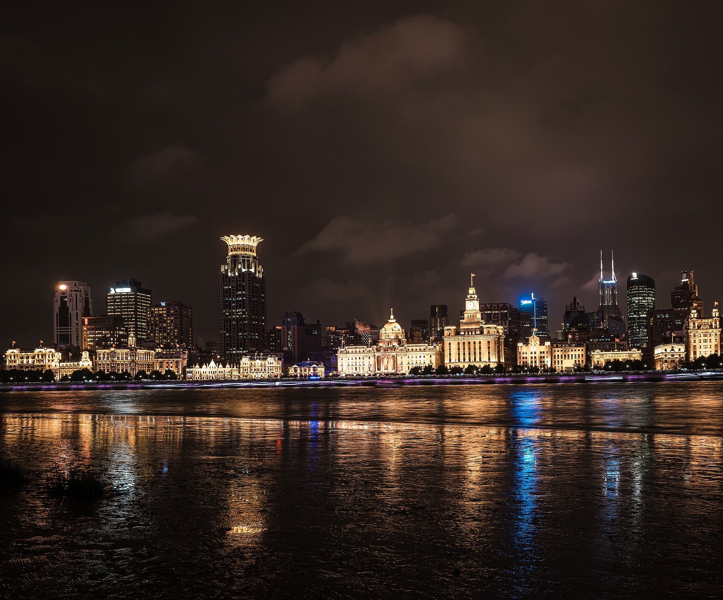 The Bund, a visual finish for a Beijing–Shanghai route